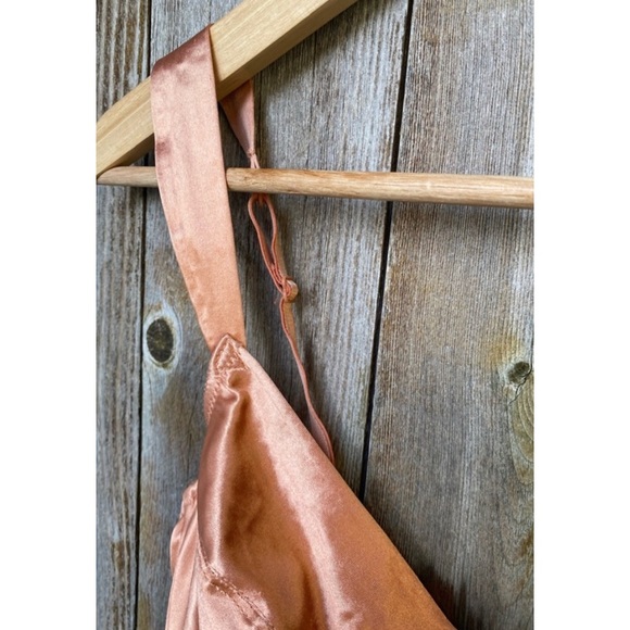 VINTAGE VICTORIA SECRET gold label rose gold satin dainty bralette bra size 34C - Picture 6 of 8